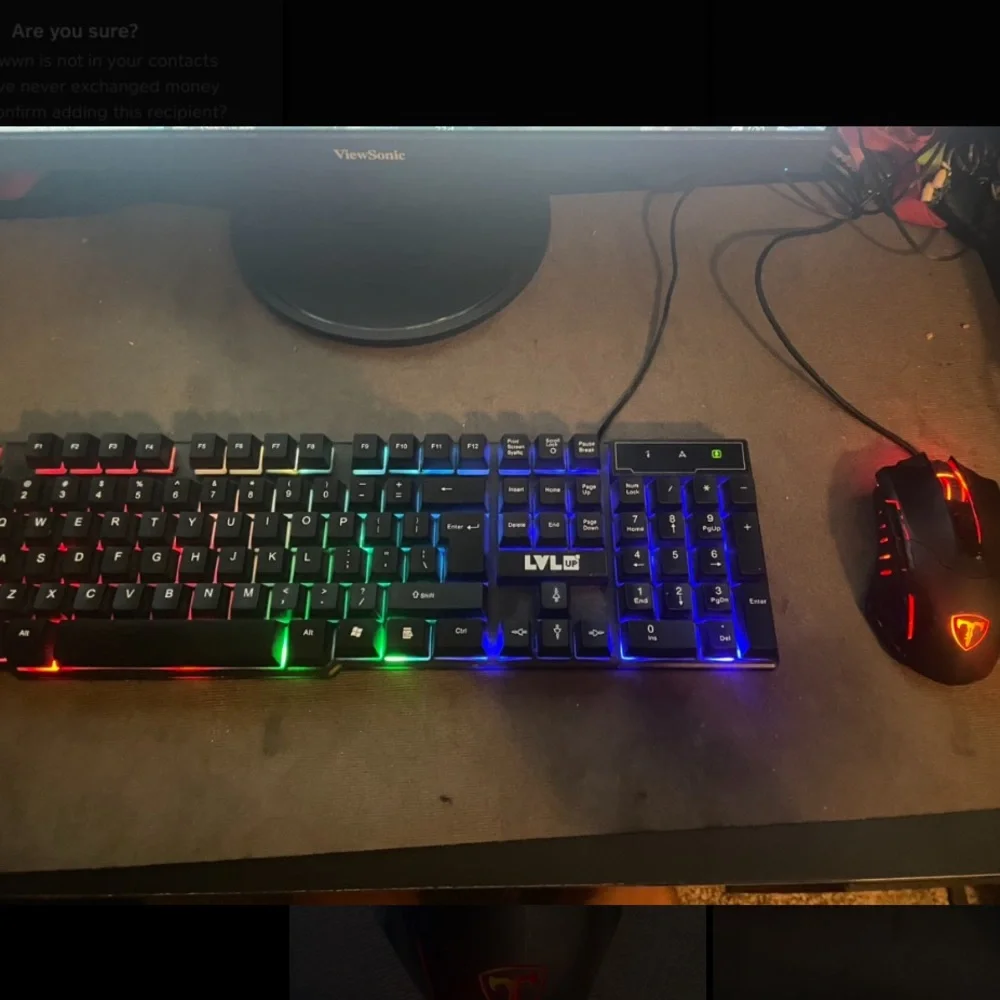 A vivitec LVL UP keyboard with a ET mouse